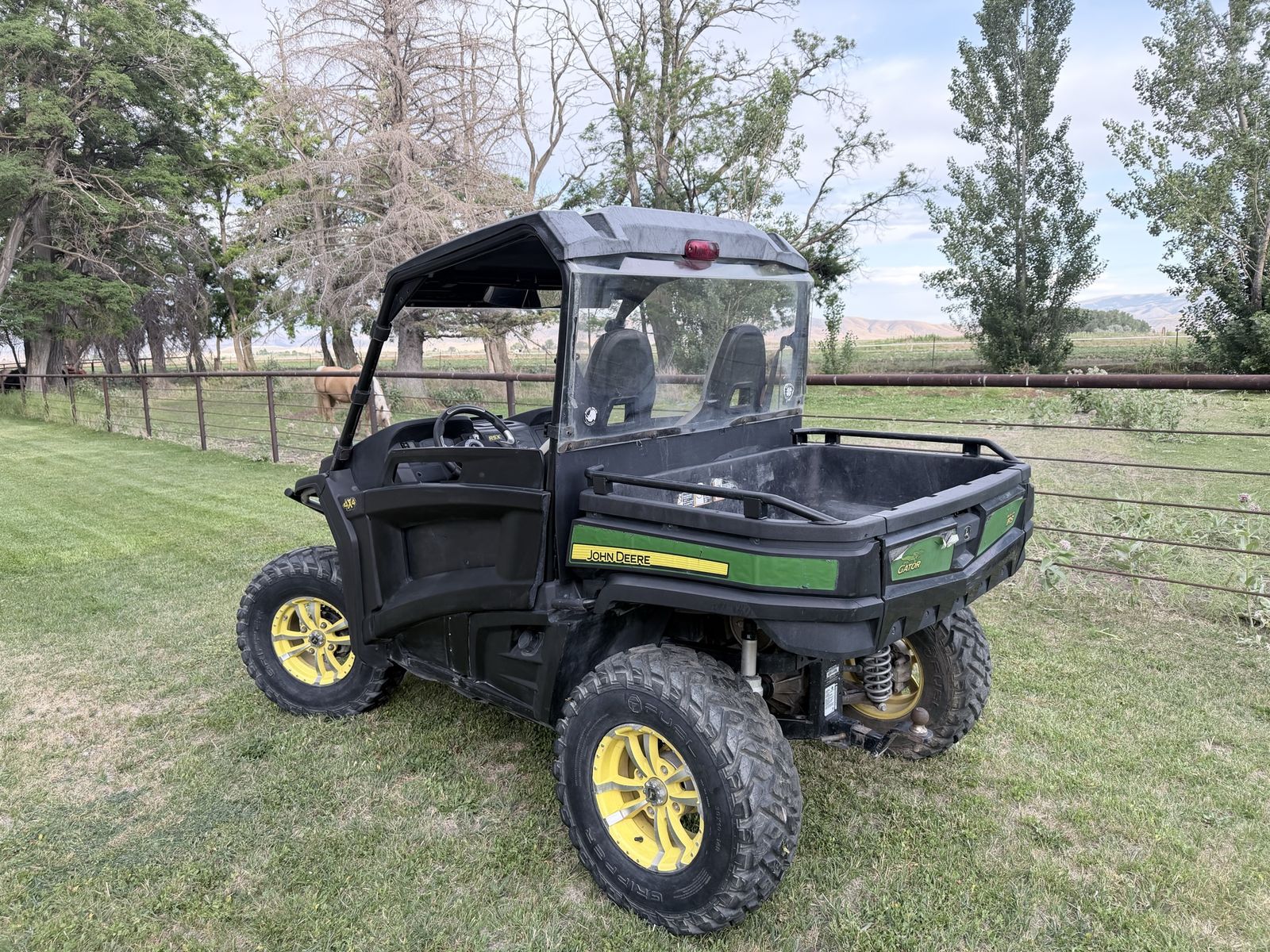 John Deere 850D RSX UTV Utility Vehicle