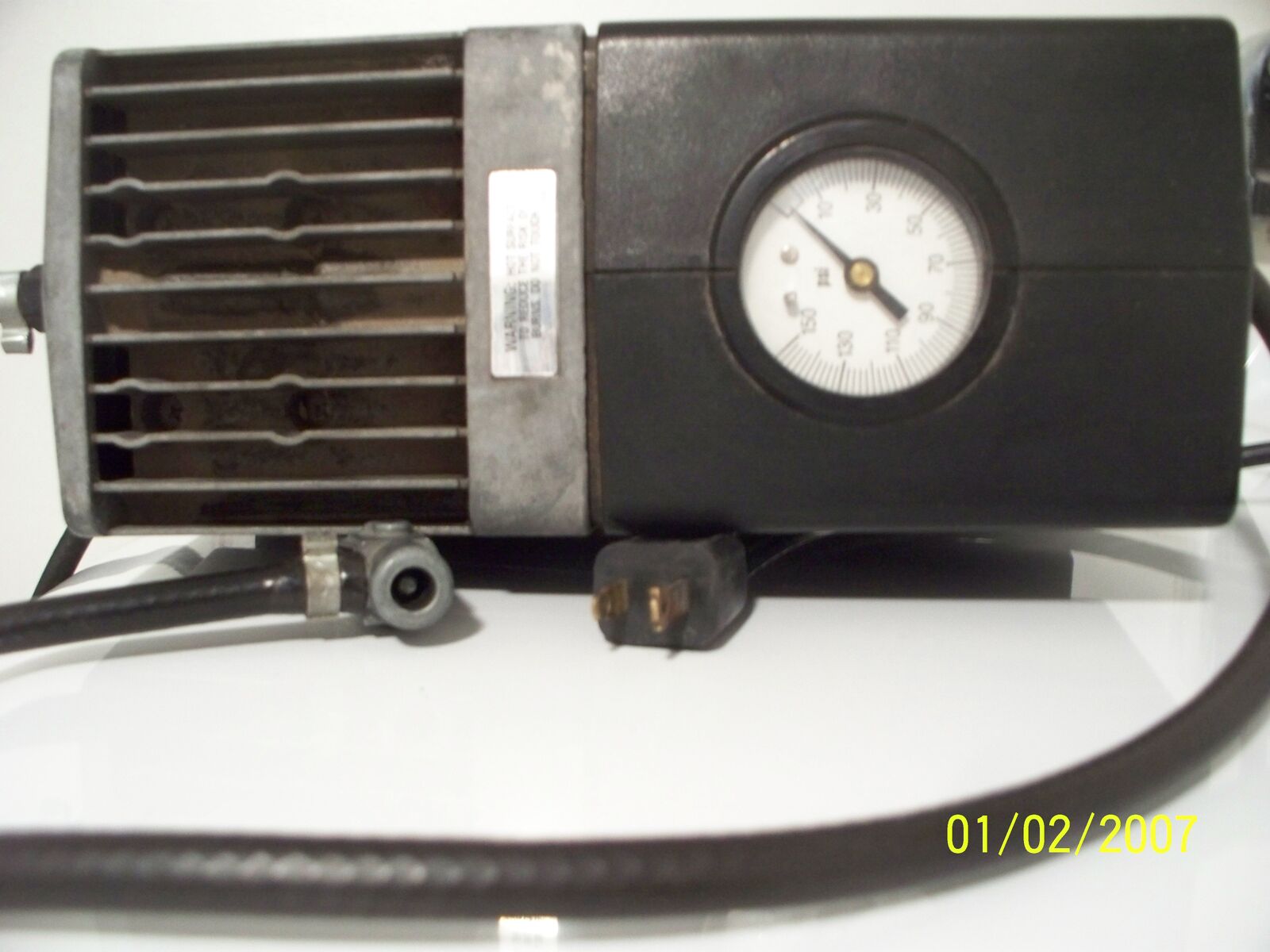 Black & Decker Air Station: Compressor, Tire Inflator. Model 9527. AC Powered pump