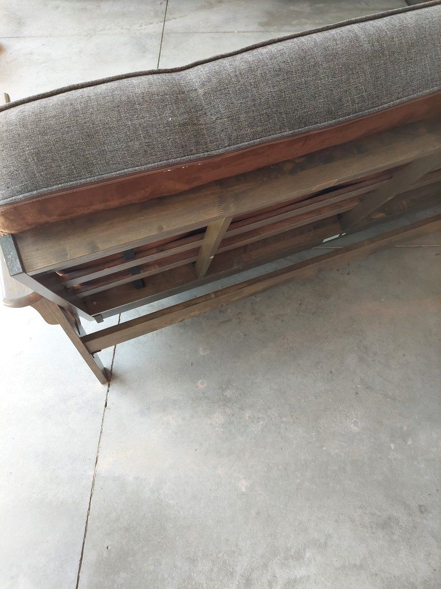Main image 6