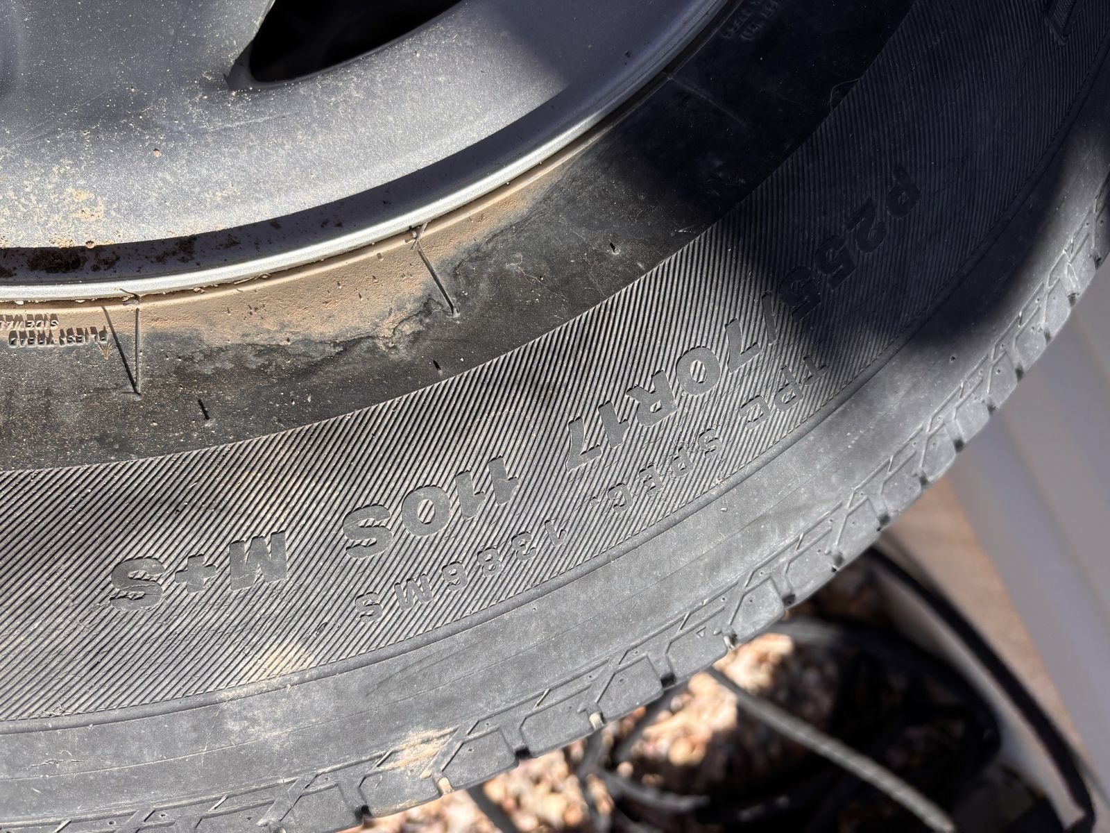 Chevy 6-Lug Wheels & Tires - P255/70R17 - Set of 4
