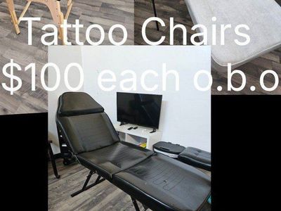 Tattoo/massage tables