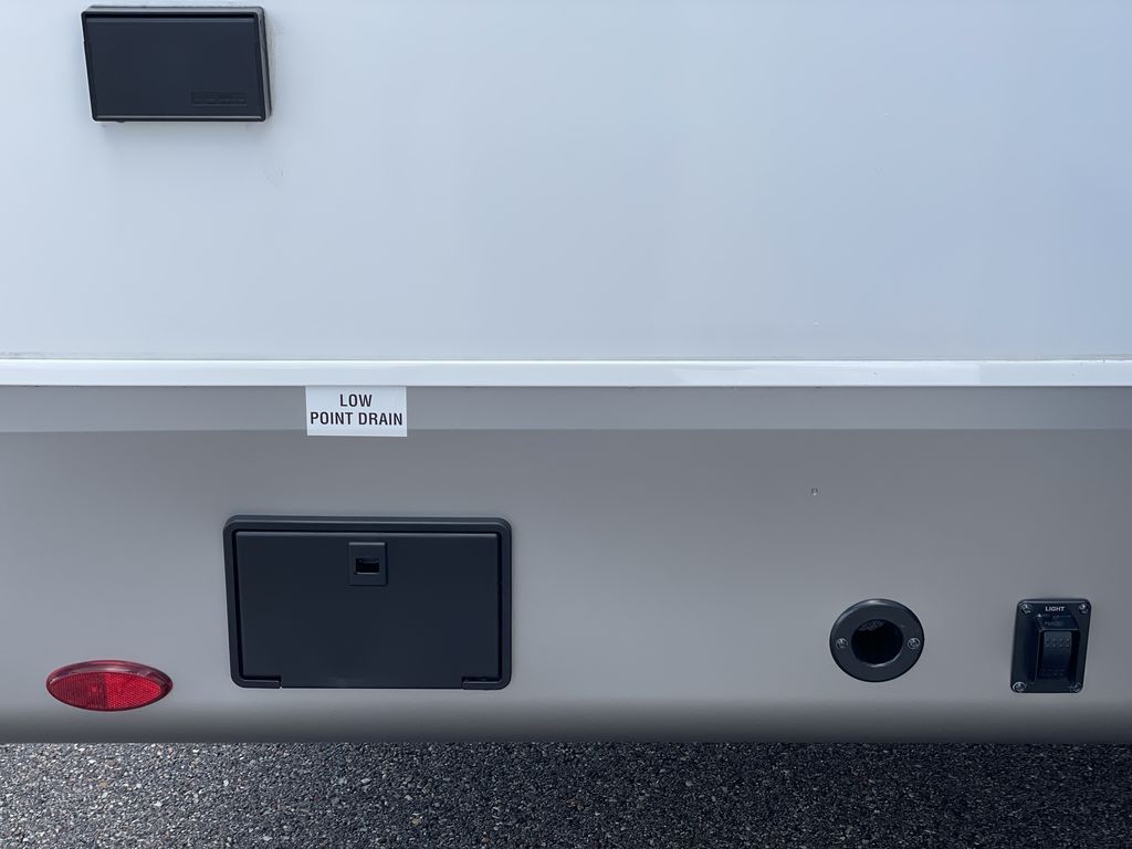 Main image 12