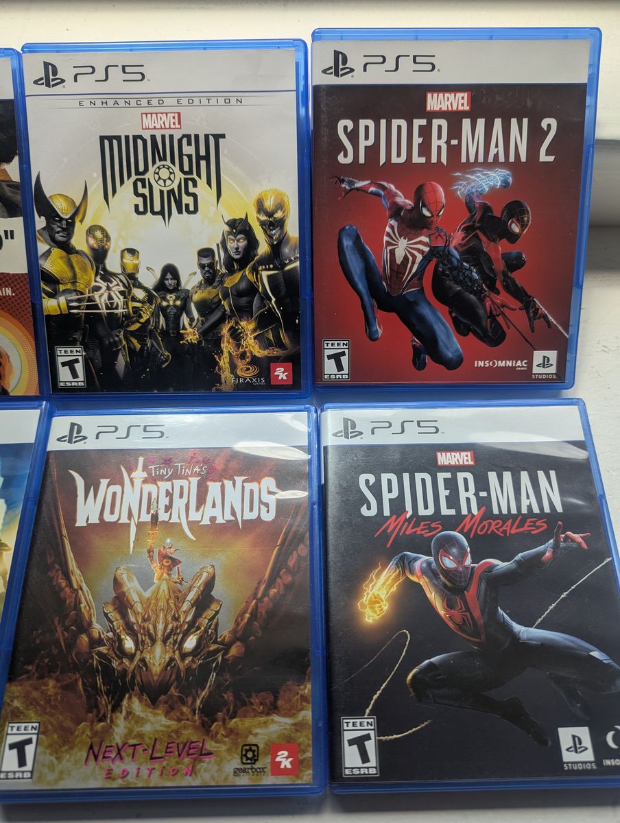 PS5 games and PS4 games - 20 games