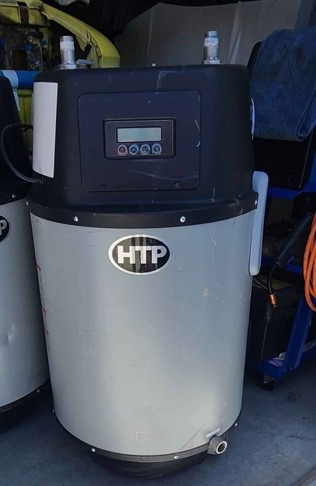 4 Units - HTP RGH20-100F - Natural Gas/Propane - Crossover Water Heaters