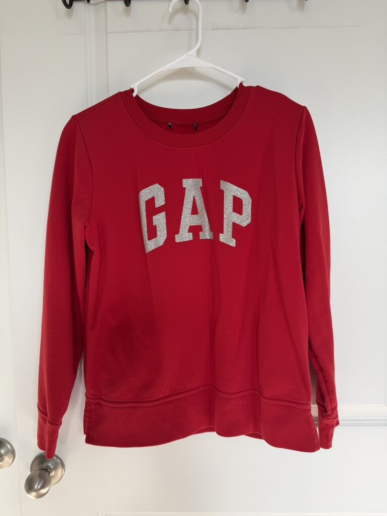 Gap Women’s Sweatshirt, Size Medium Tags Removed