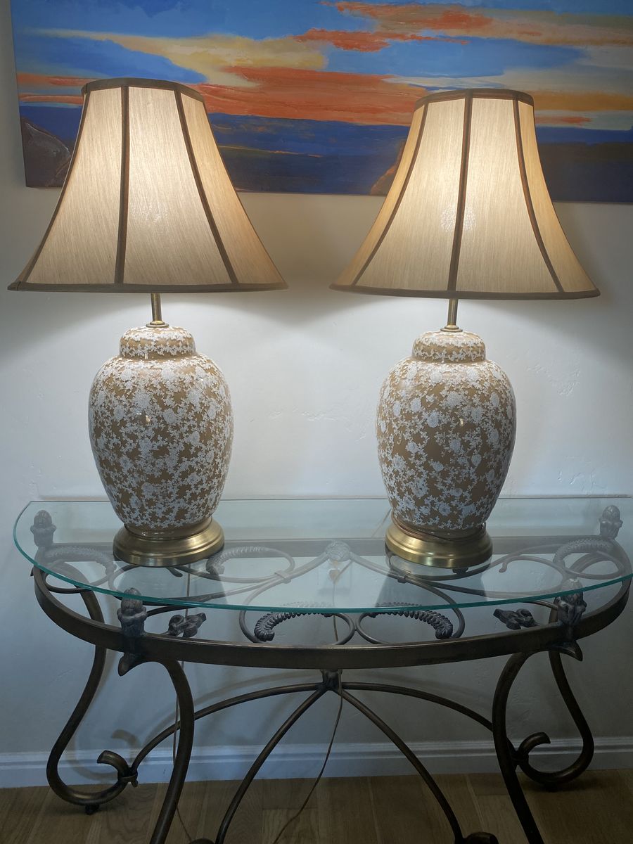 Vintage Ginger style lamps with shade