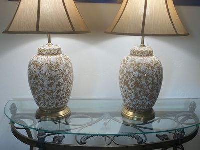 Vintage Ginger style lamps with shade