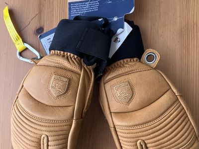 Hestra 3 Finger leather mittens