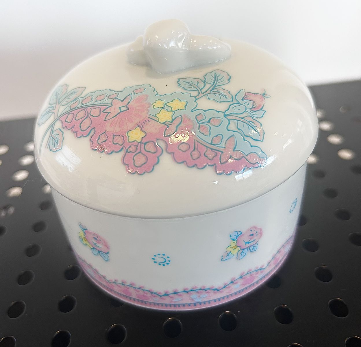 vintage japanese porcelain trinket box