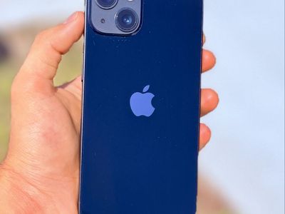 iPhone 13 128 GB Unlocked - Excellent Shape