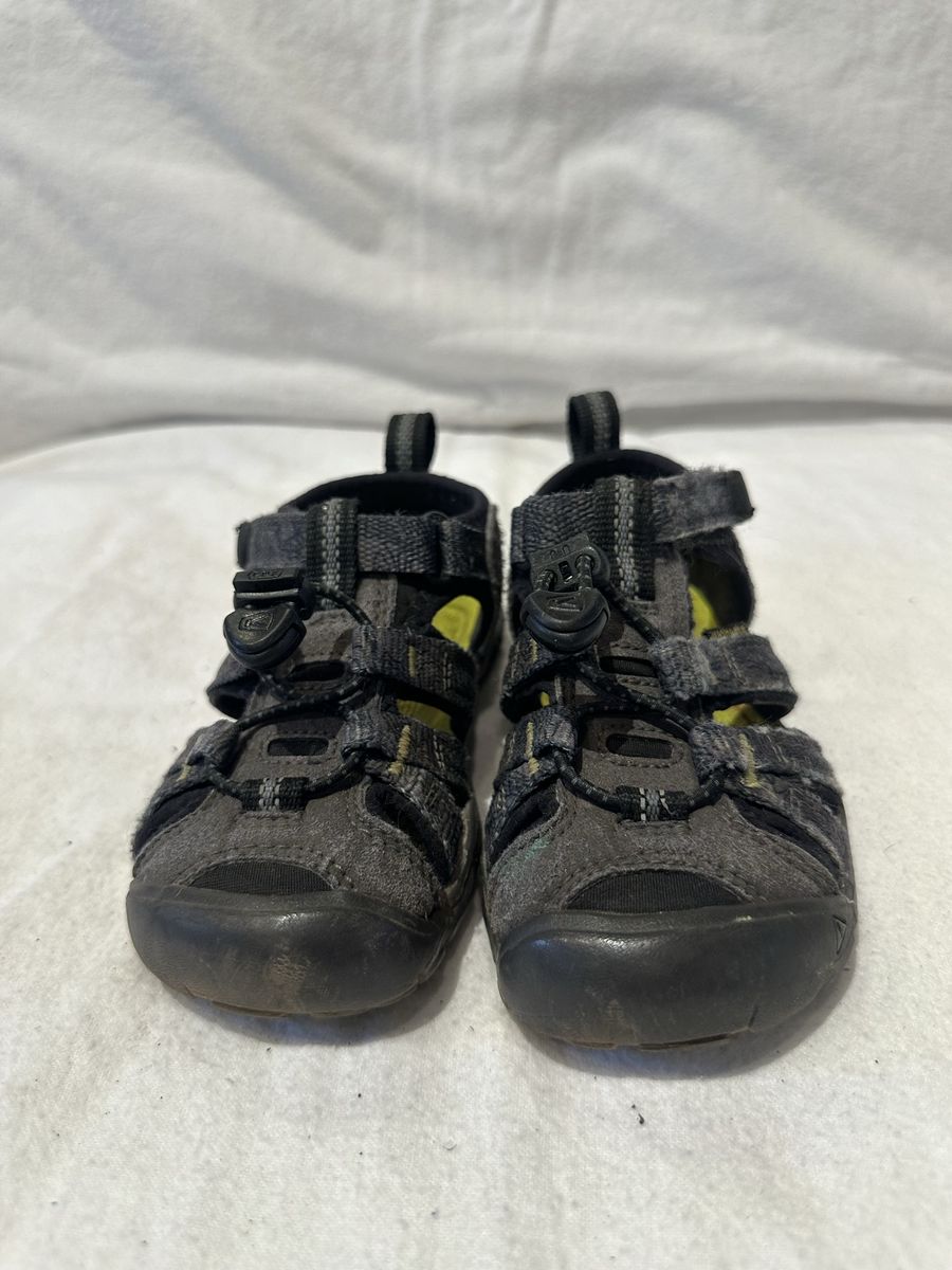 Keen toddler, size 9 grey washable, hiking sandals