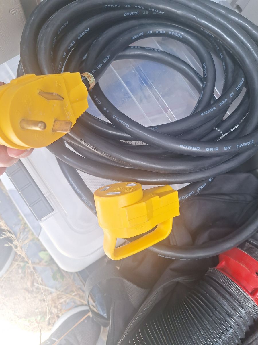 Camco Power Grip RV 30 Amp Extension Cord Cable