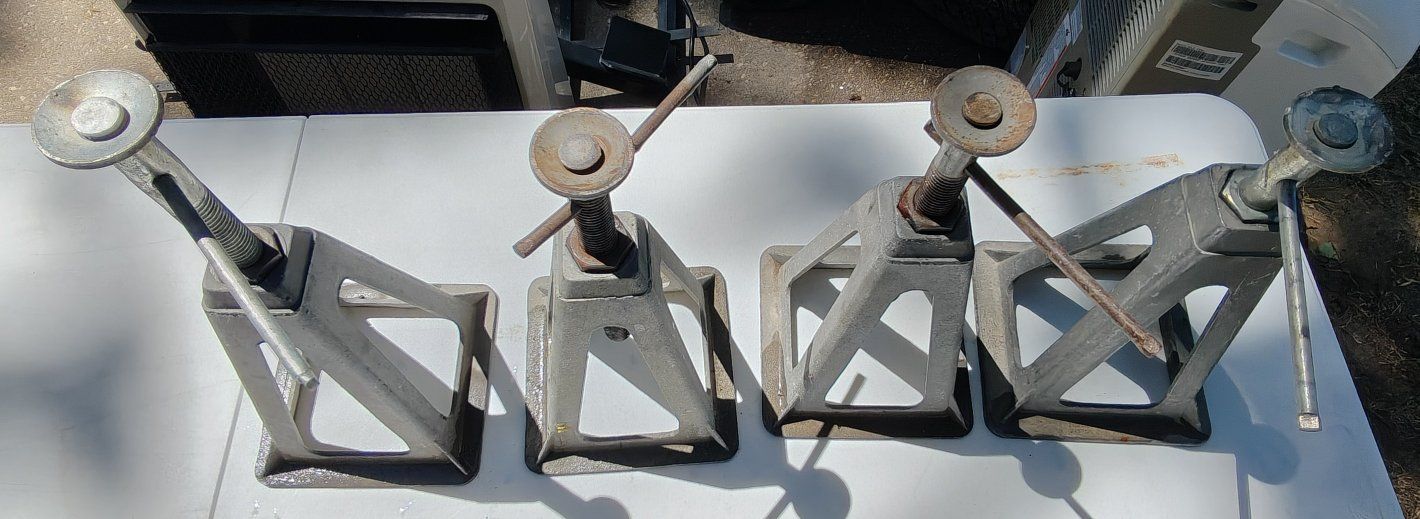 Set of 4 RV Leveling Stands