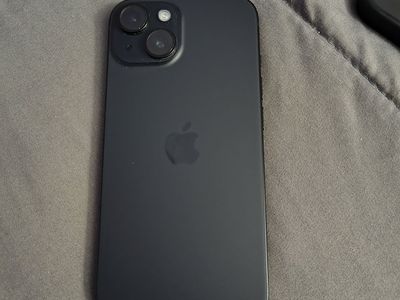 iPhone 15 (T-Mobile) + Apple Watch SE 2 (44mm) bundle