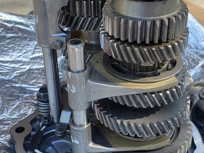 Harley Davidson 6 speed Transmission gear set cartridge.