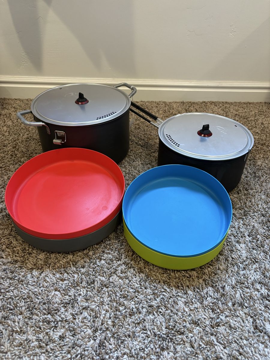 MSR Camping pots and plates New!