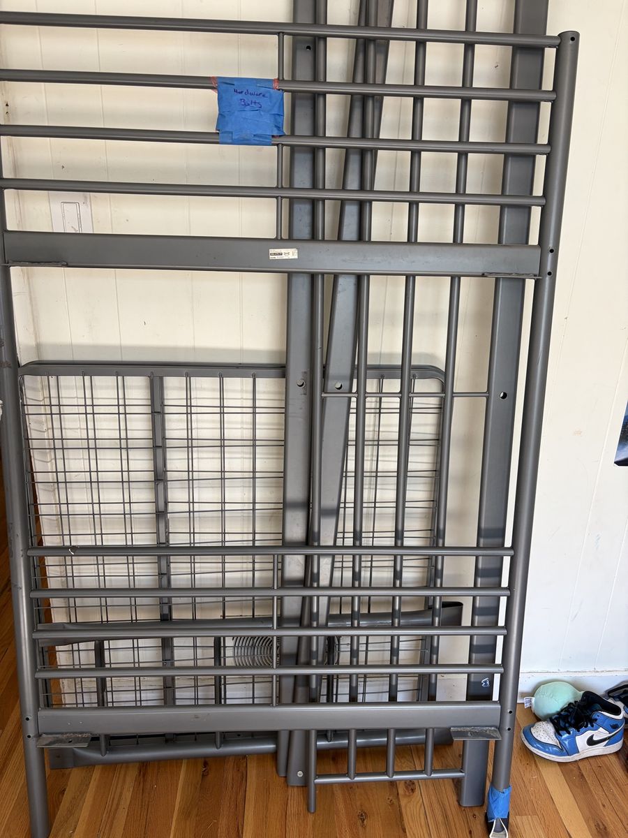 Main image 3