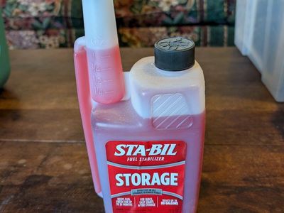 STA-BIL Fuel Stabilizer Storage 32 fl oz - Keeps Fuel Fresh for 24 Months, Quick Starts After Storage