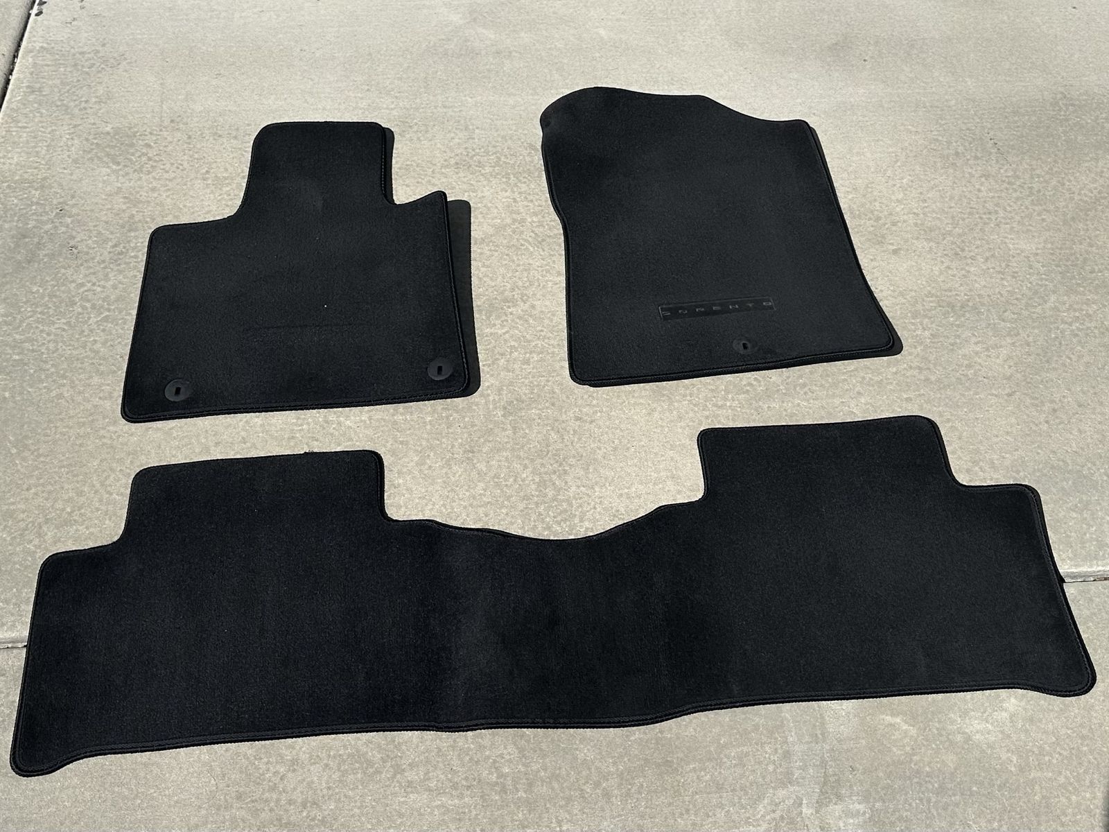 KIA Sorento Carpeted Floor Mats