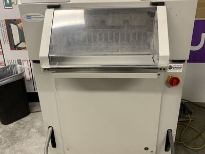 Challenge titan 2000 paper cutter