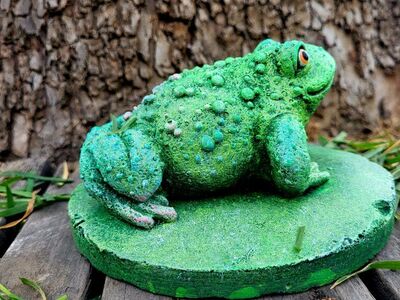 Toad ᕕ(ᐛ) ᕗ Bmpy Concrete cool statue garden