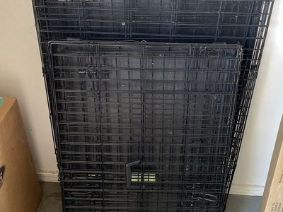 Large Collapsable Travel Dog Crate.