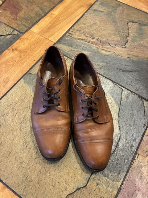 Allen Edmunds Derby Cap Toe Brown Leather Shoes, Size 10E, Very Good. Originally $170
