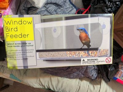 Bird Feeder - Clear Acrylic for Close-Up Bird Watching Never opened