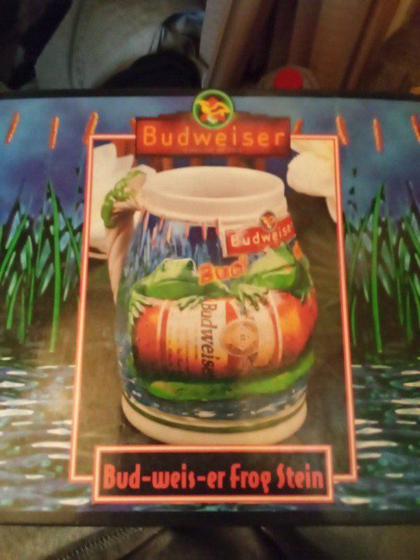 Budweiser Frog Stein