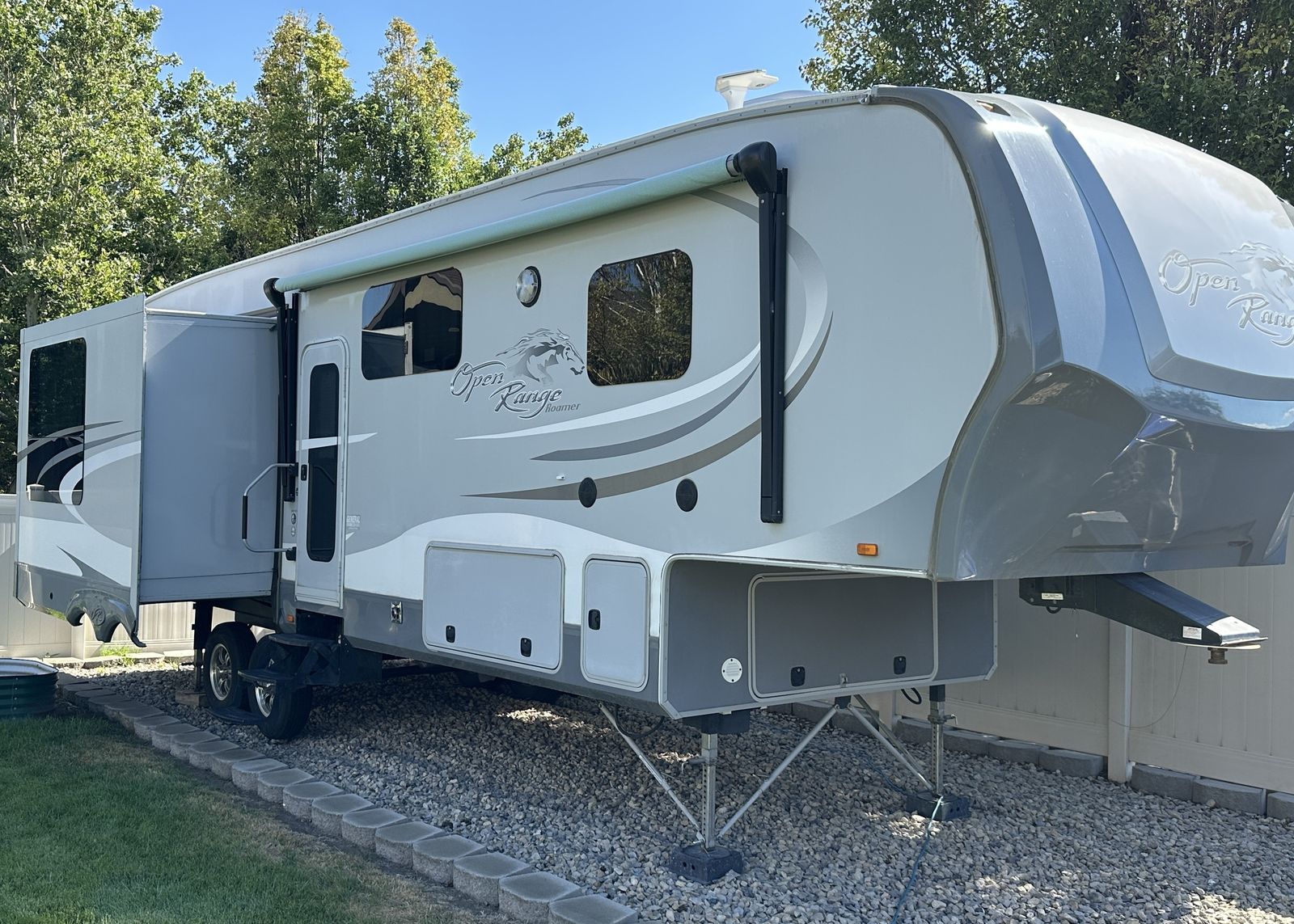 Open Range Roamer 5th Wheel - Model 345-RLS (2014)