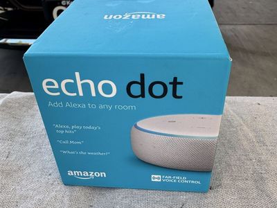 Brand New Smart speaker With Alexa Echo Dot genuin