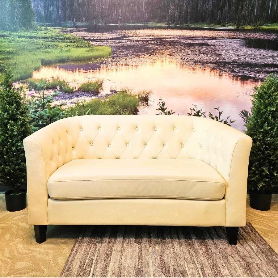 Elegant Tufted Loveseat – Perfect for Weddings, Apartments, Studios & Cozy Spaces