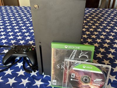 Xbox Series X 1TB Console with Controller & 2 Games (Skyrim, Forza Horizon 6)