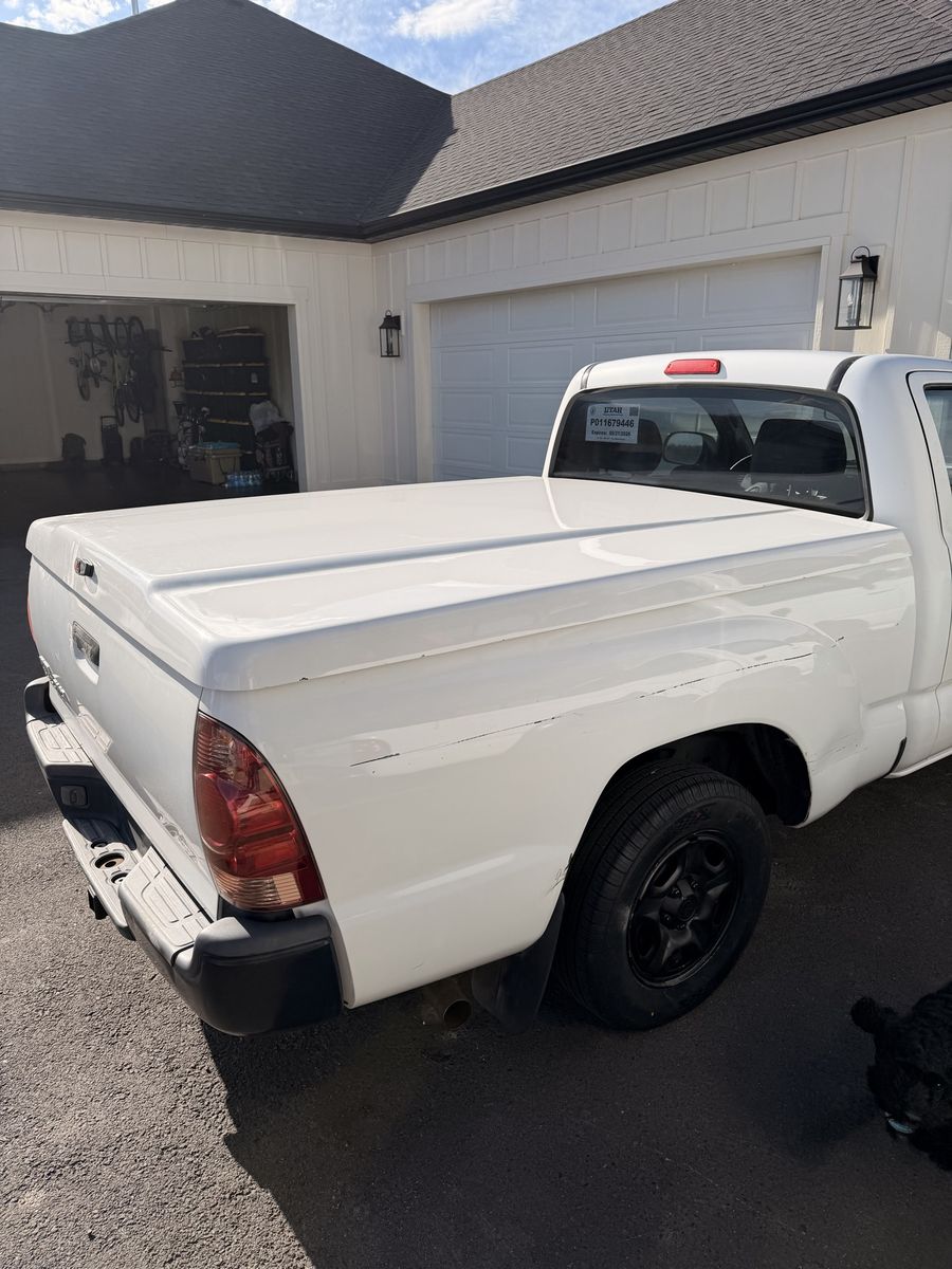 Bed cover Toyota Tacoma
