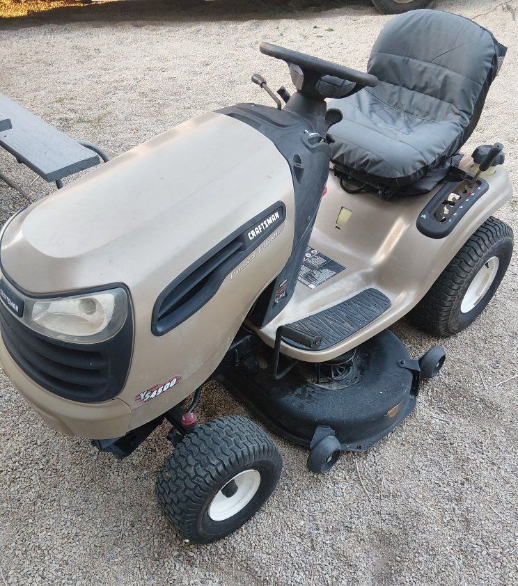 Craftsman YS4500 Riding Lawn Mower 