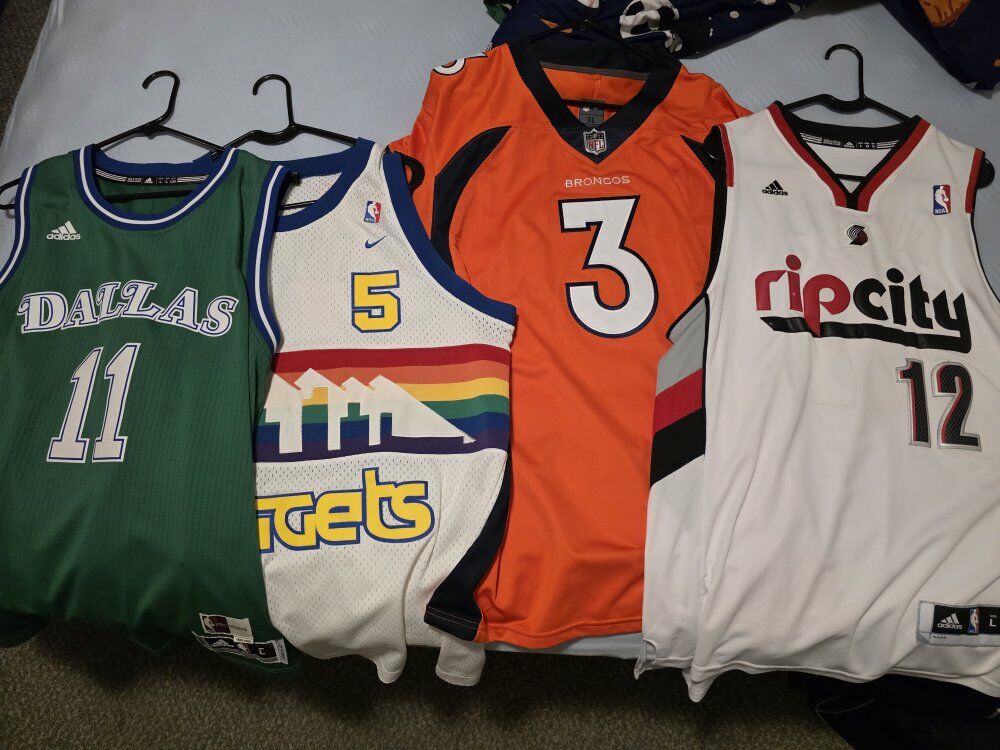 Sports jerseys