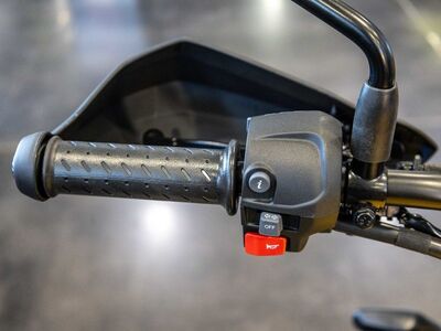 2026 Triumph Scrambler 400 XC Racing Yellow