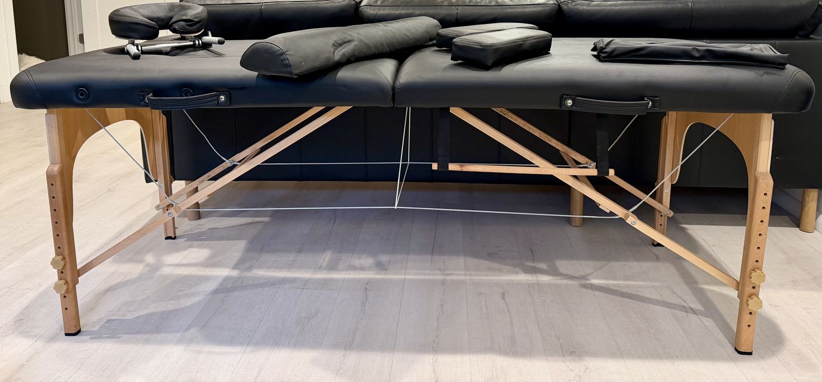 Massage table portable