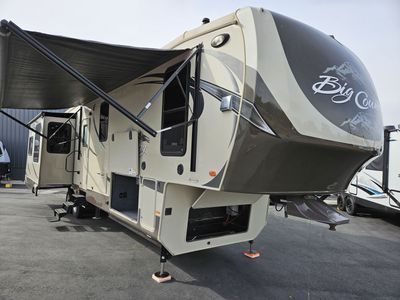 2013 Big Country 3596RE Luxury Fifth Wheel 4 Slides! Auto Level! Everything Works!
