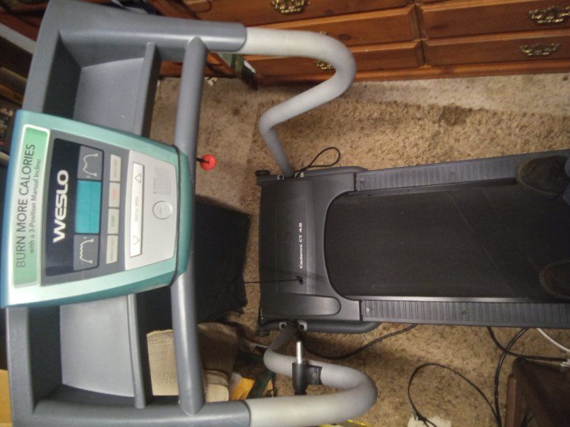 WESLO Candence CT 4.8 Inclineable Space Saver