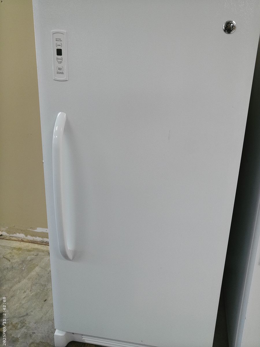 14 cf Upright Frost Free Freezer~90 Day Guarantee