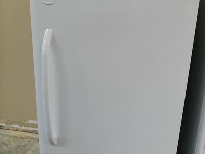 14 cf Upright Frost Free Freezer~90 Day Guarantee