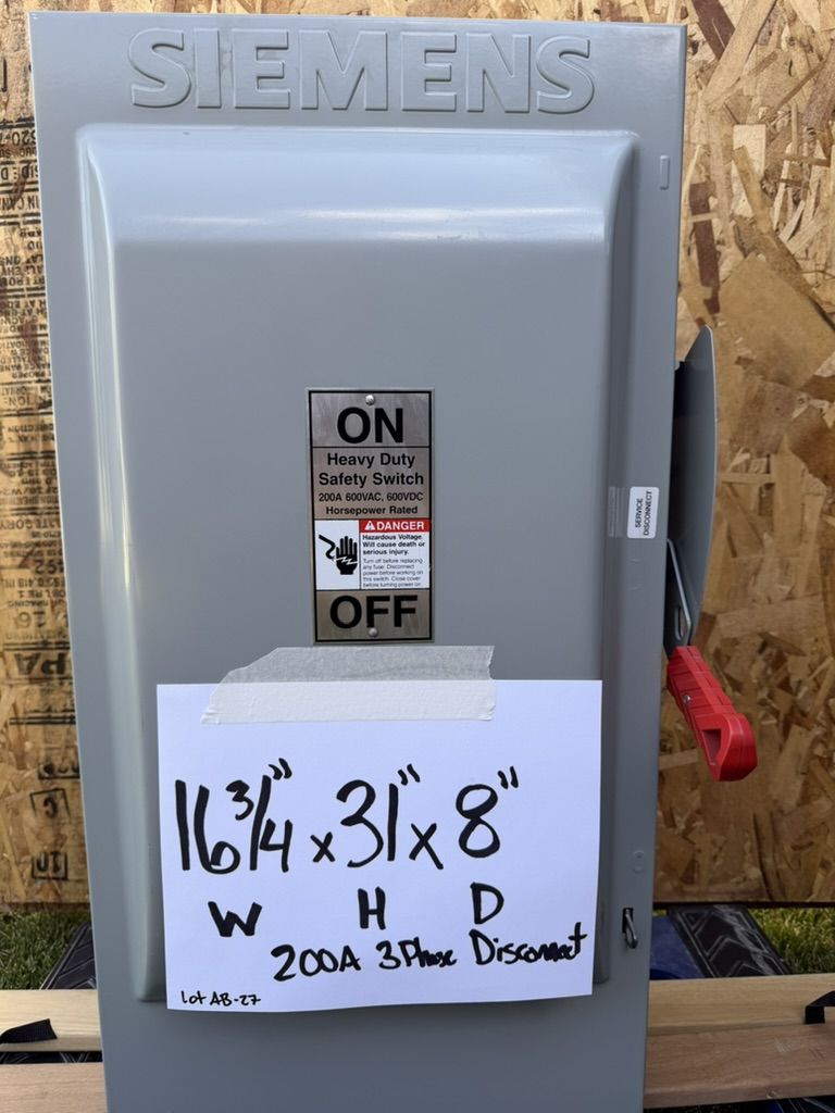 Siemens 200-Amp, 3 Pole, 600-volt, 4 Wire, Fused Heavy Duty, enclosure cabinet
