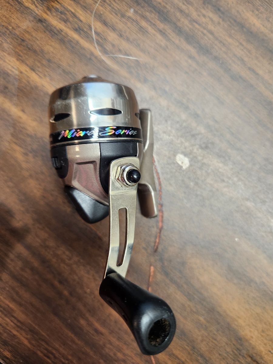 Vintage Daiwa Minicast-2