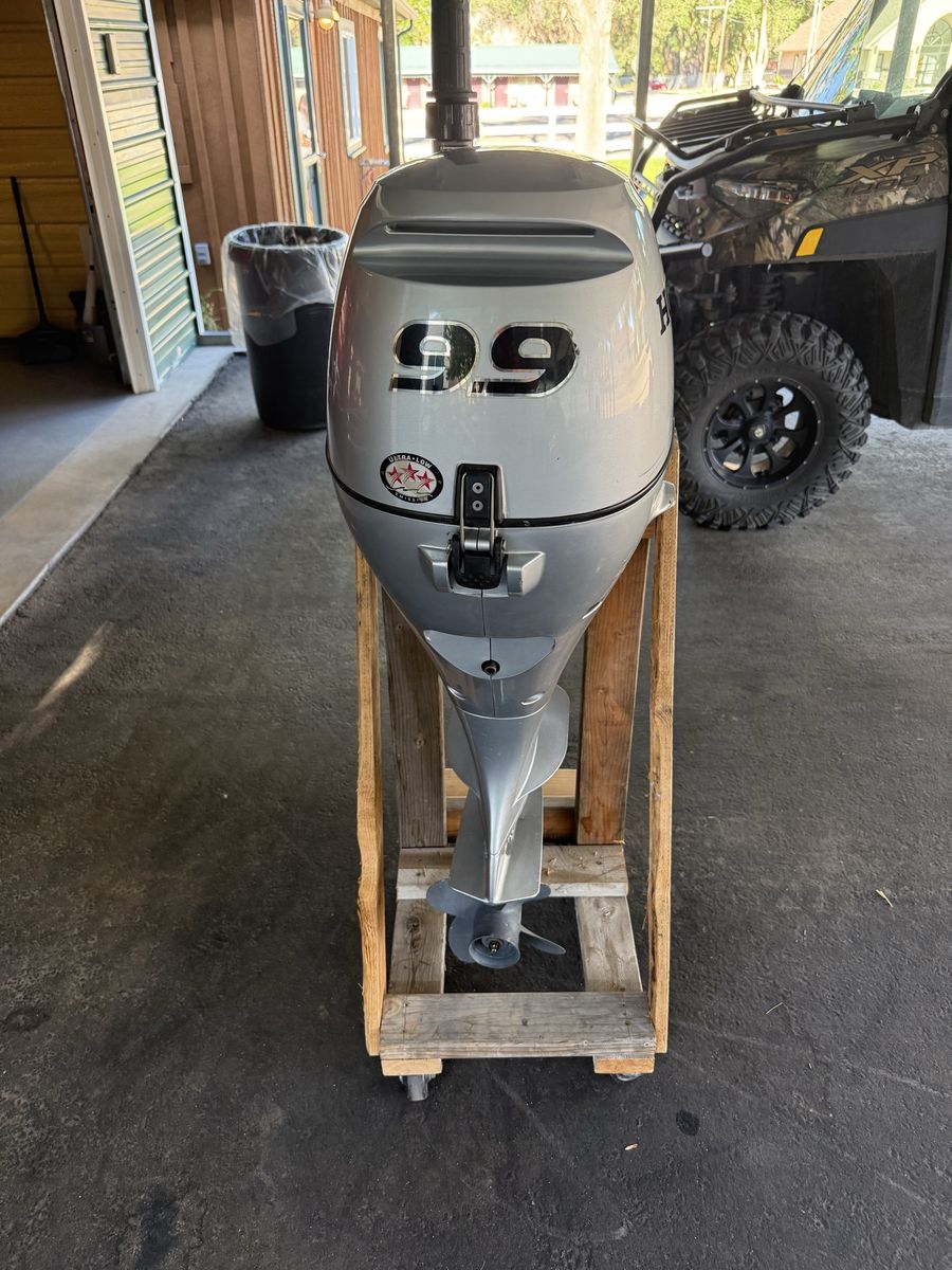 2015 Honda 9.9 HP Outboard Boat Motor