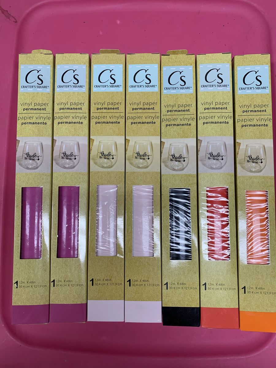 Lot Crafter’s Square vinyl paper, 12in x 48in roll