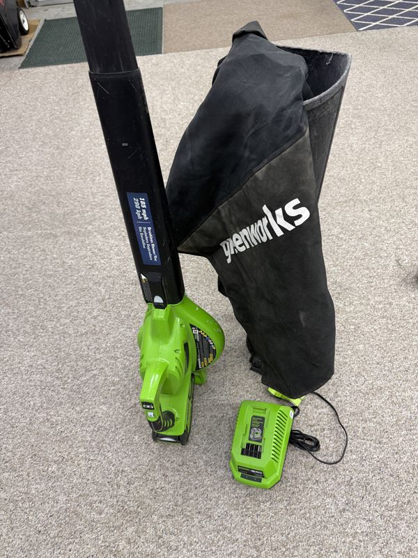 Greenworks G-MAX 40V Cordless Brushless Blower/Vacuum with Bag & Charger - 185 mph/290 kph
