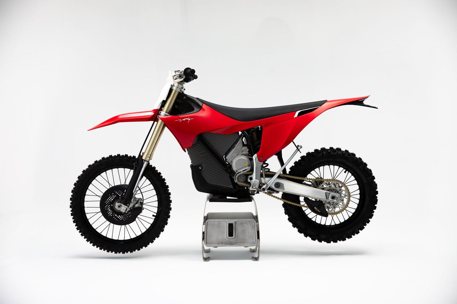 2025 Stark Varg Electric Enduro Dirt Bike 450cc Red A003208