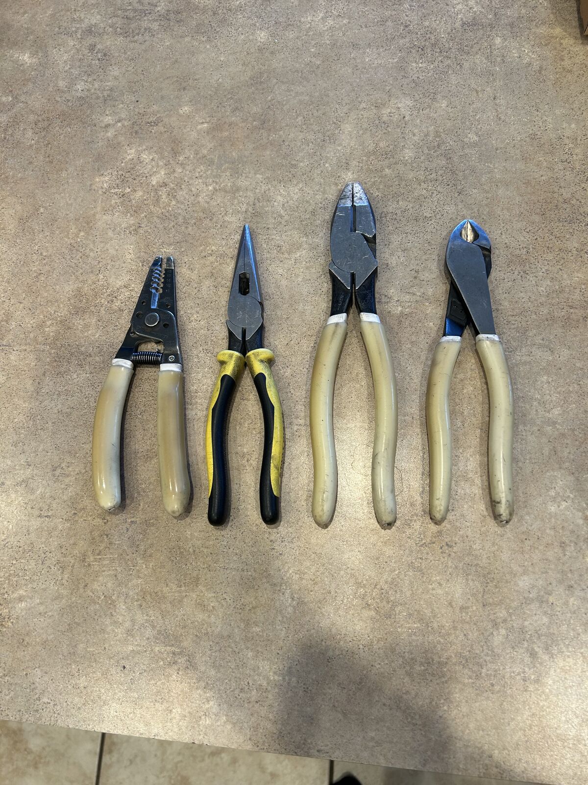 Klein Tools Electrician Kit Milwaukee