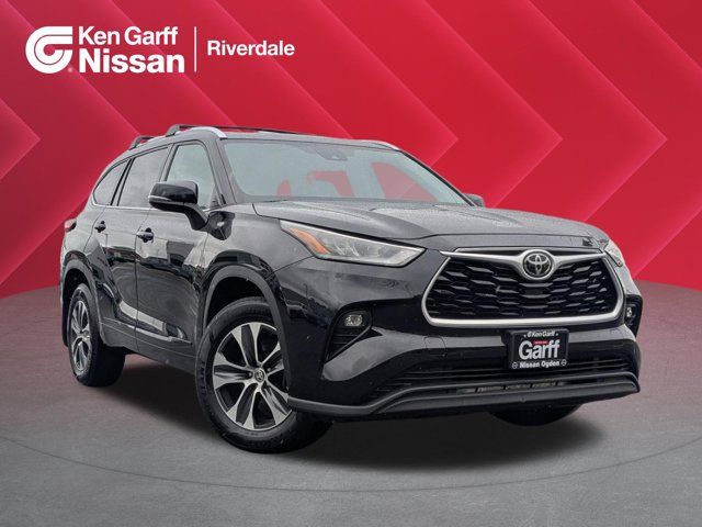 2020 TOYOTA HIGHLANDER XLE